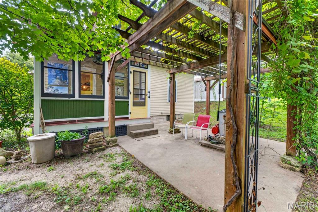 210 Lower Street Property Photo 30