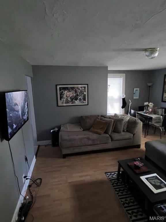 721 N Elizabeth Avenue Property Photo 5