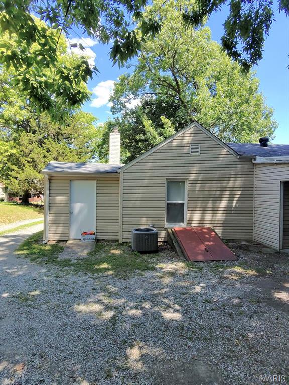 721 N Elizabeth Avenue Property Photo 9
