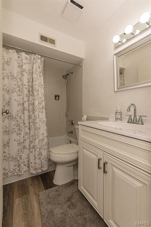 4327 Chateau De Ville Drive Property Photo 21