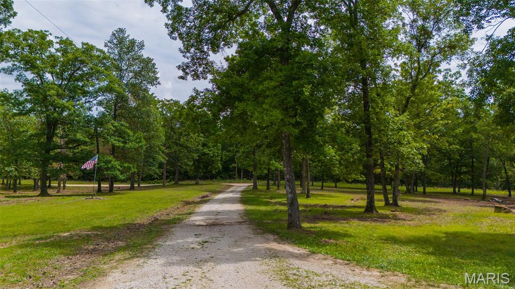 1657 Dent County Road 2130 Property Photo 4
