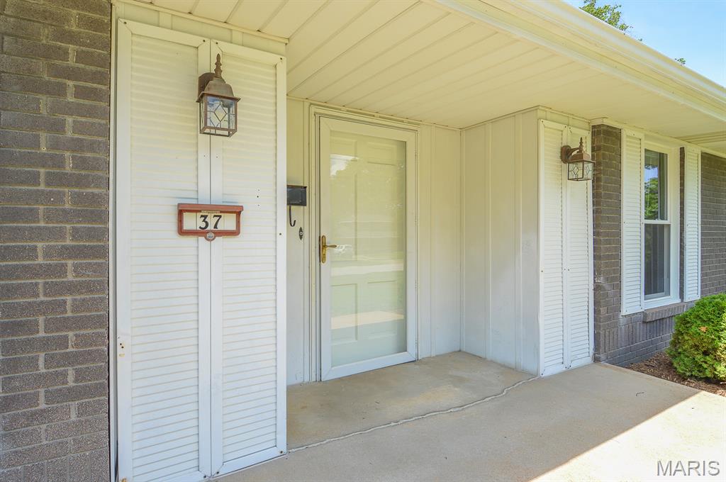 37 Hemlock Property Photo 9
