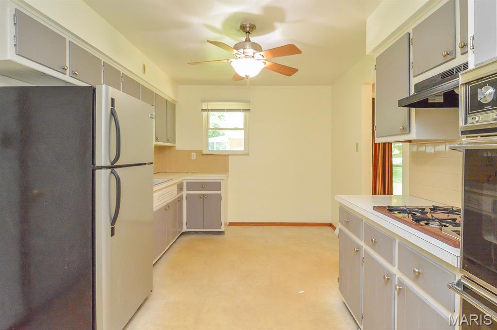 37 Hemlock Property Photo 19