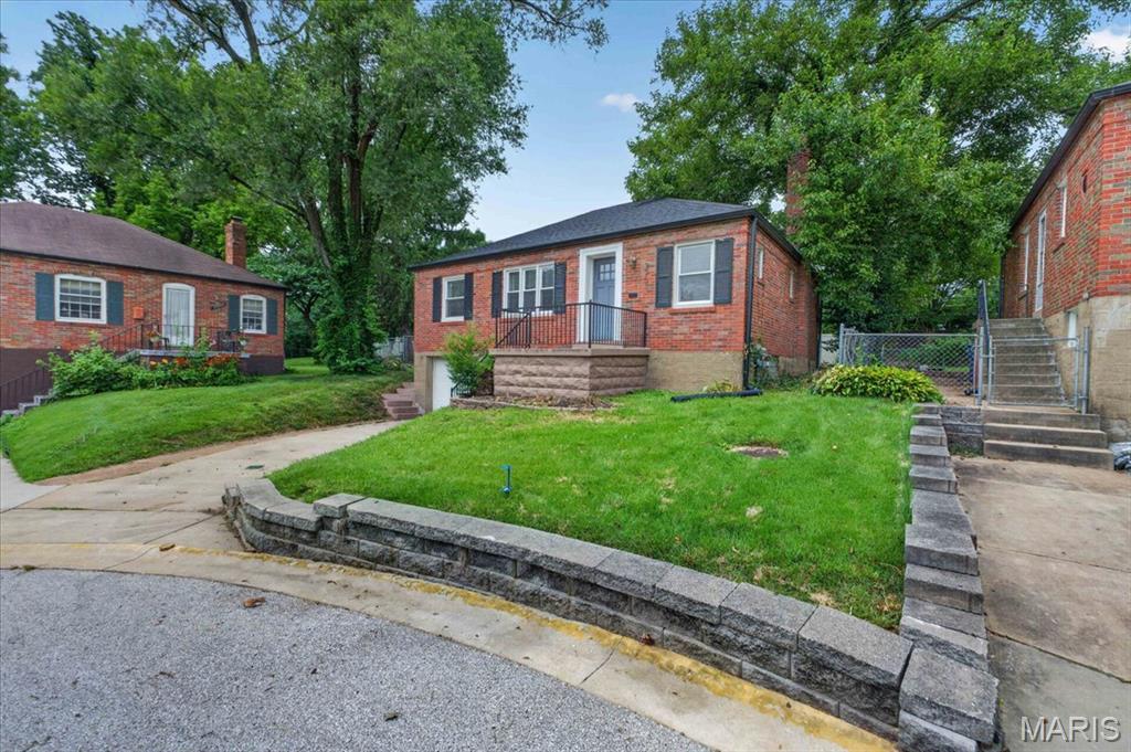 2901 Wingate Court Property Photo 2