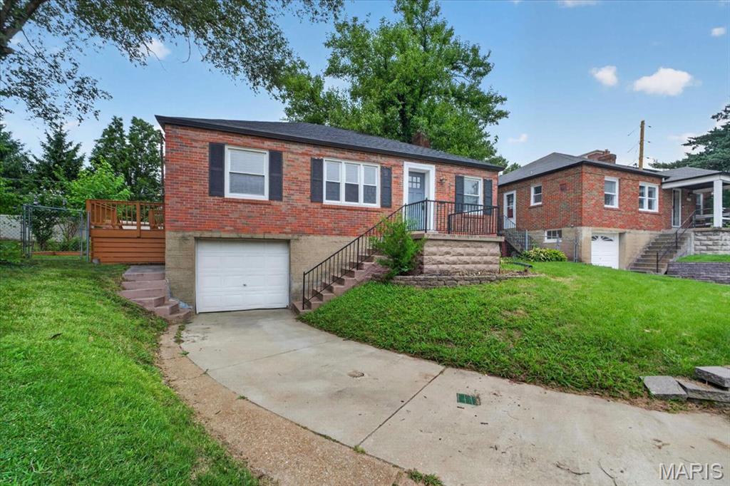 2901 Wingate Court Property Photo 3
