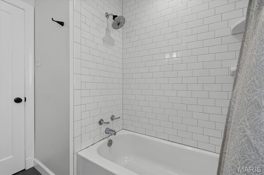 2901 Wingate Court Property Photo 20