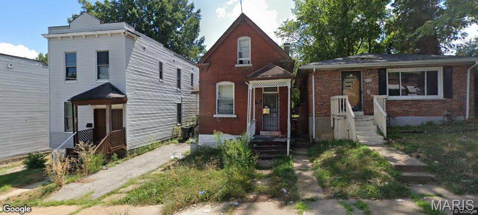 854 Canaan Avenue Property Photo 1