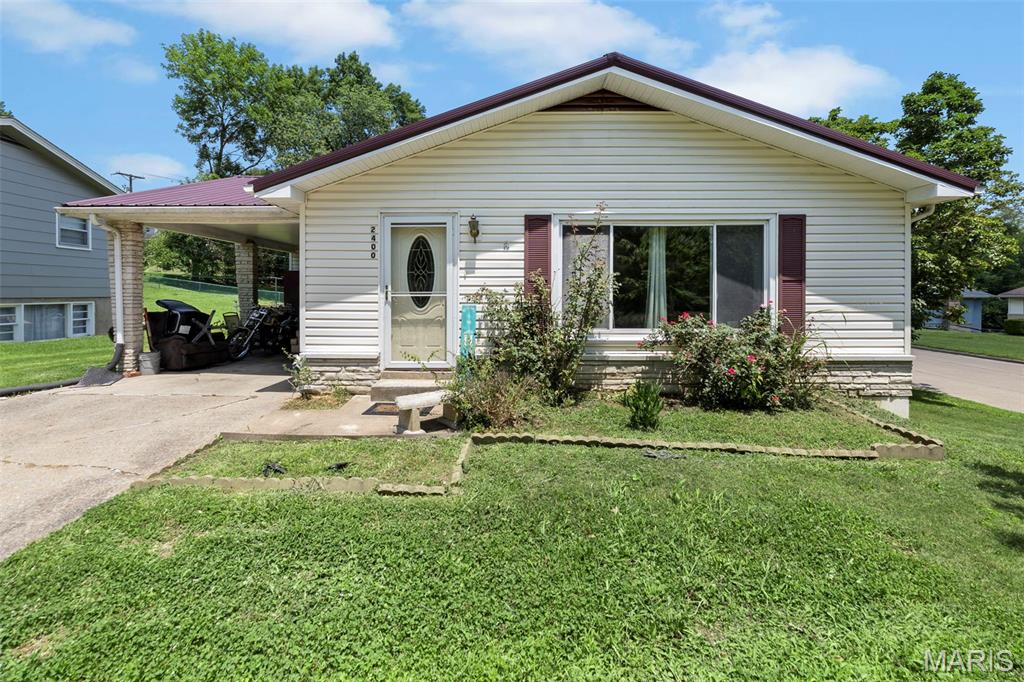 2400 Albert Rasche Drive Property Photo 1