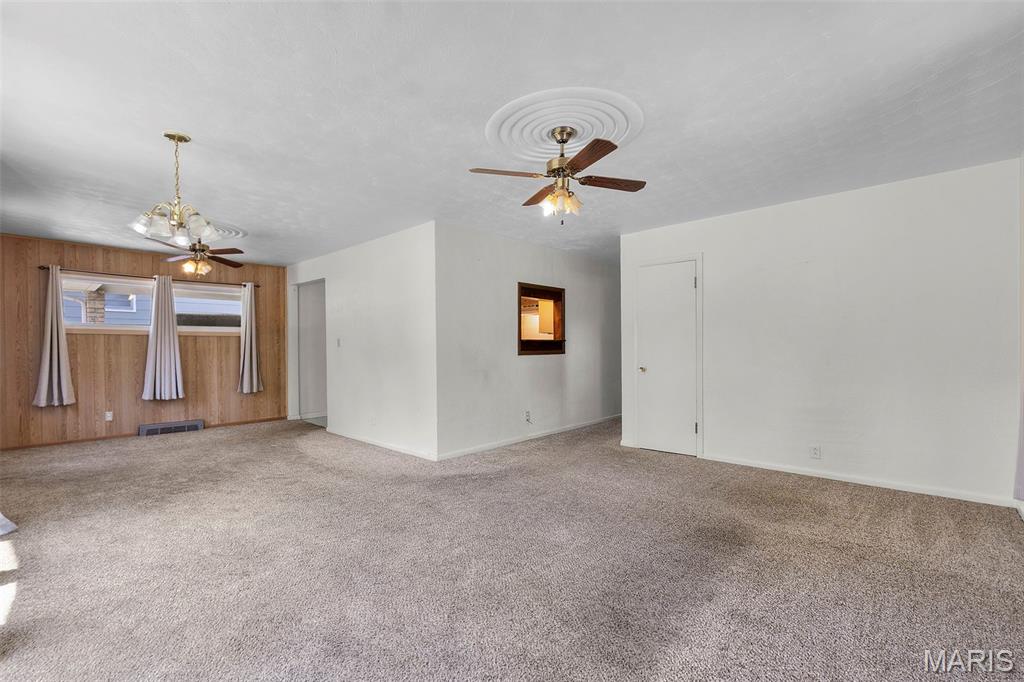 2400 Albert Rasche Drive Property Photo 5