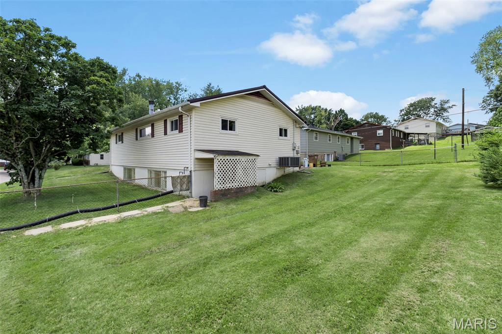 2400 Albert Rasche Drive Property Photo 16