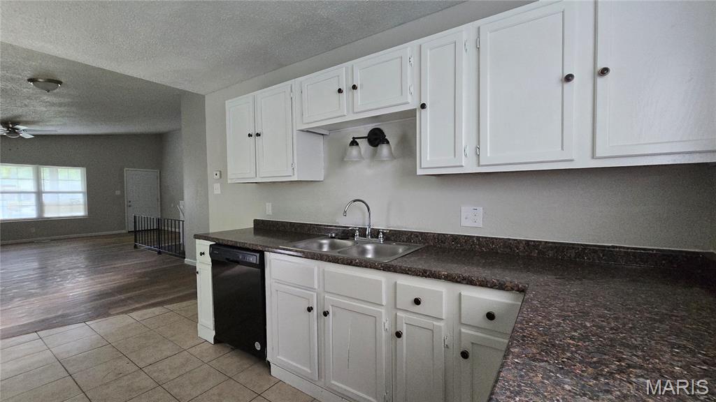 11289 Aspen Woods Drive Property Photo 8