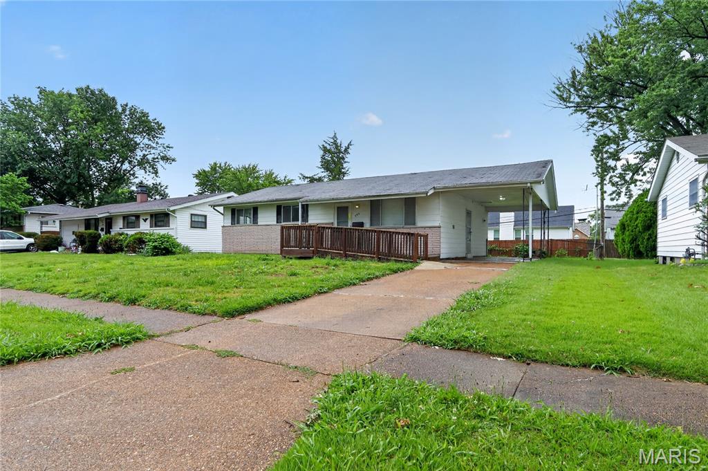 495 Benne Drive Property Photo 1