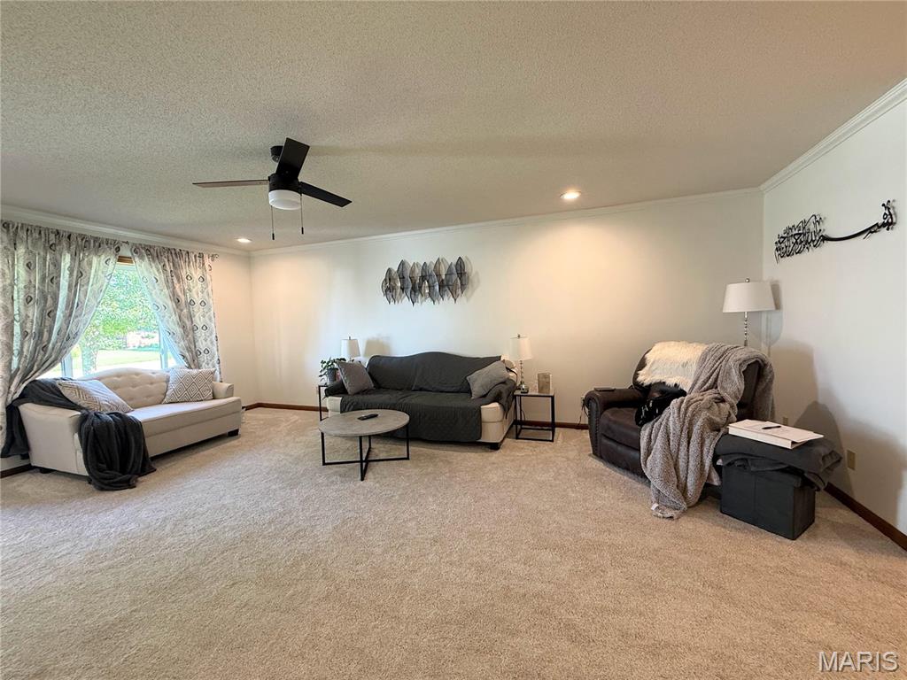 2507 Woodwinds Court Property Photo 3