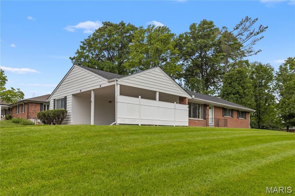 1001 Schulte Road Property Photo 3