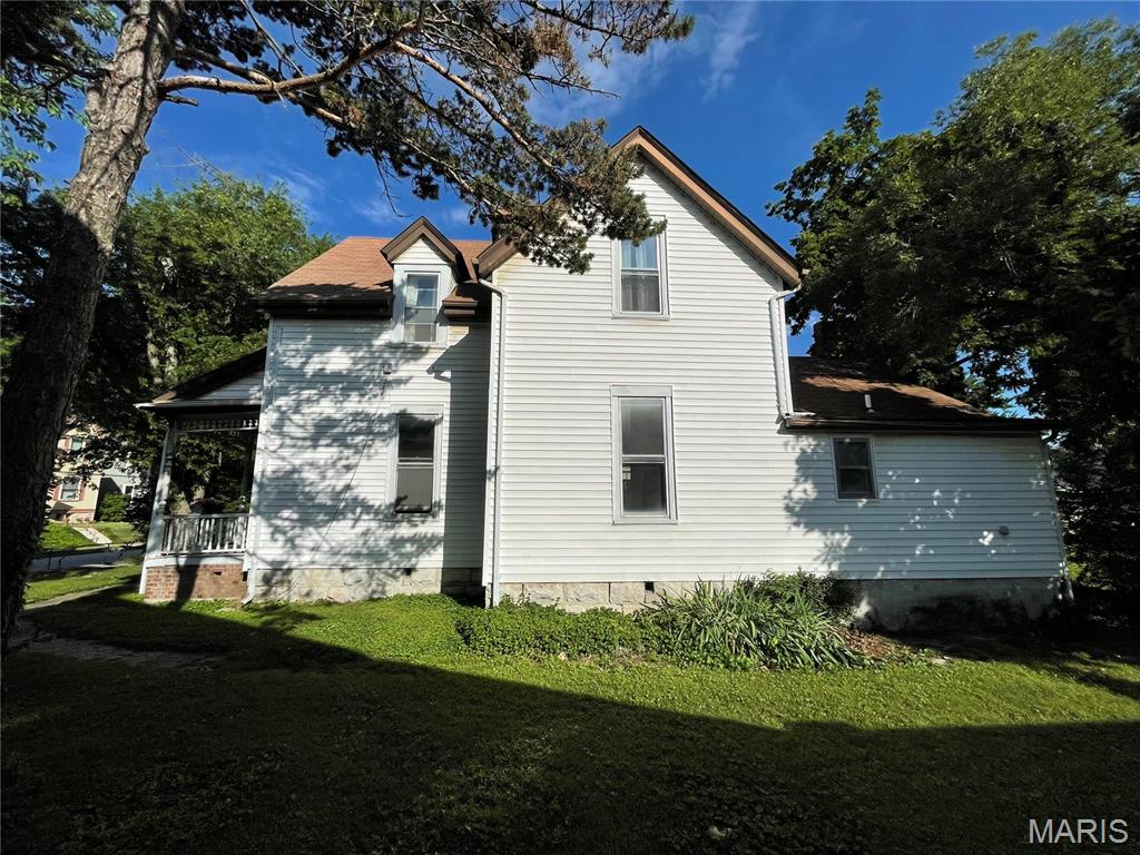 714 Monroe Street Property Photo 3