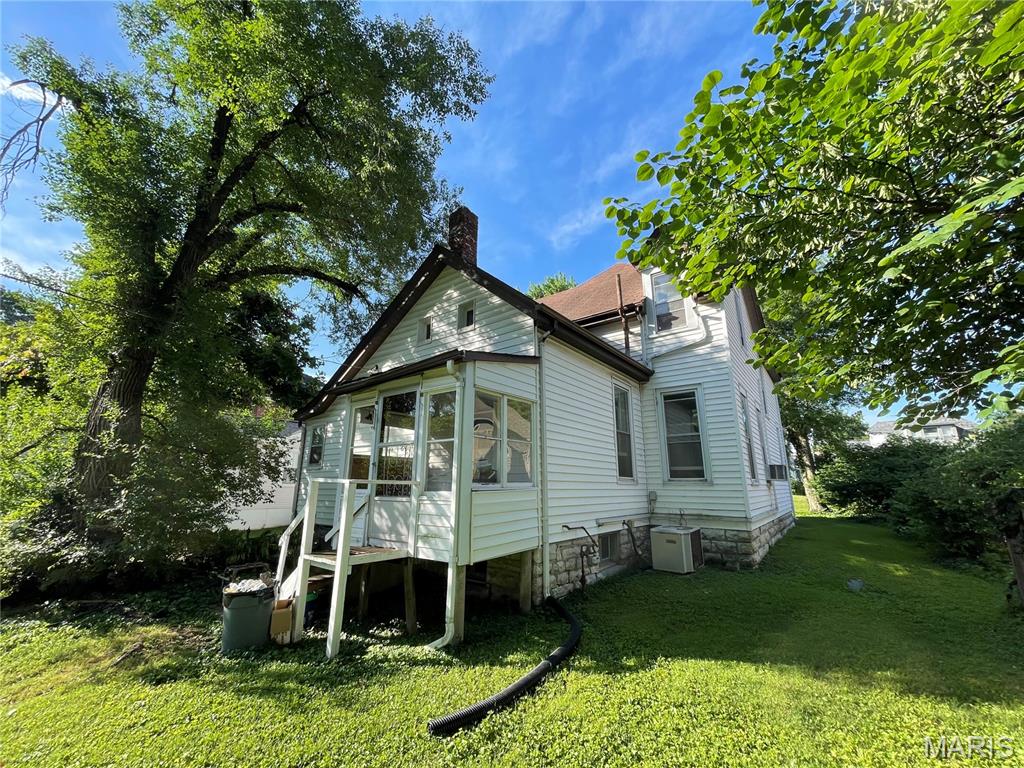 714 Monroe Street Property Photo 5