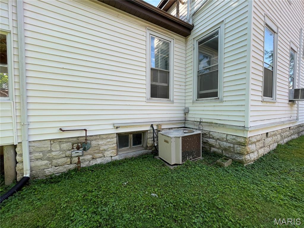 714 Monroe Street Property Photo 6