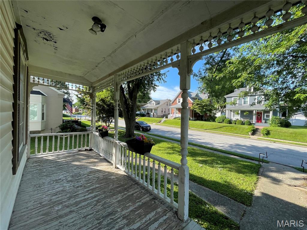 714 Monroe Street Property Photo 10