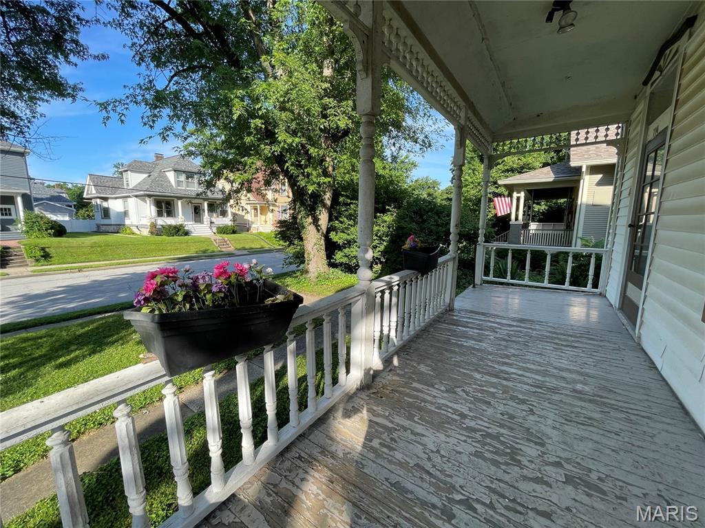 714 Monroe Street Property Photo 11