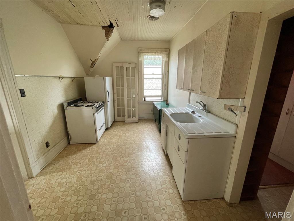 714 Monroe Street Property Photo 42