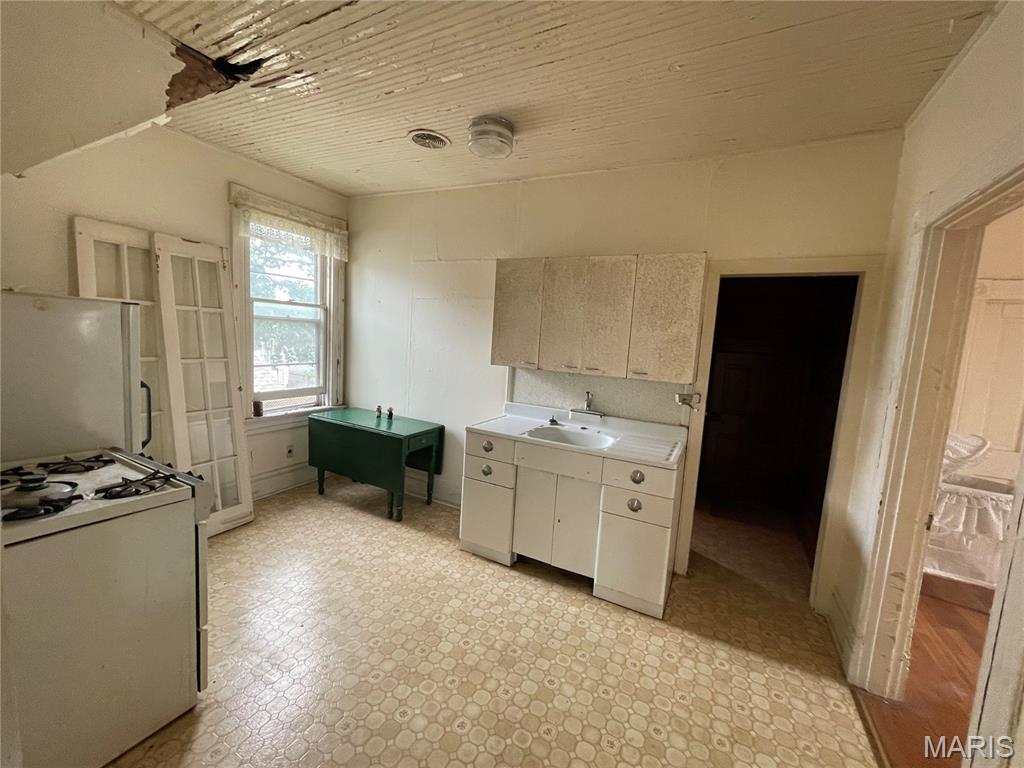 714 Monroe Street Property Photo 54