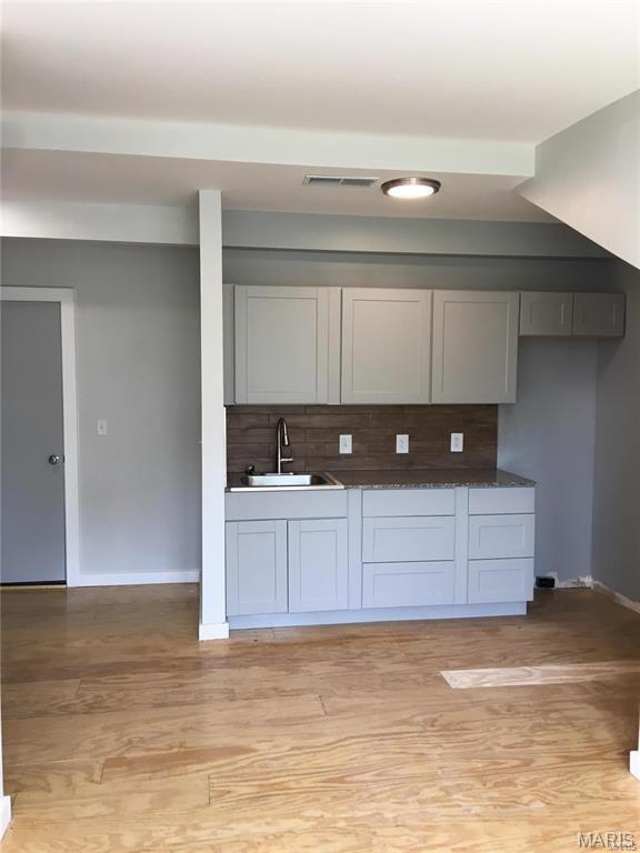 7714 S Broadway Property Photo 20
