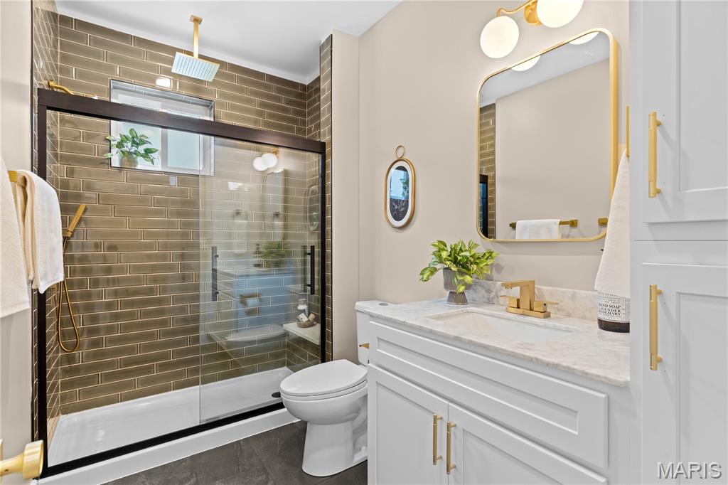 1045 Tuxedo Boulevard Property Photo 10