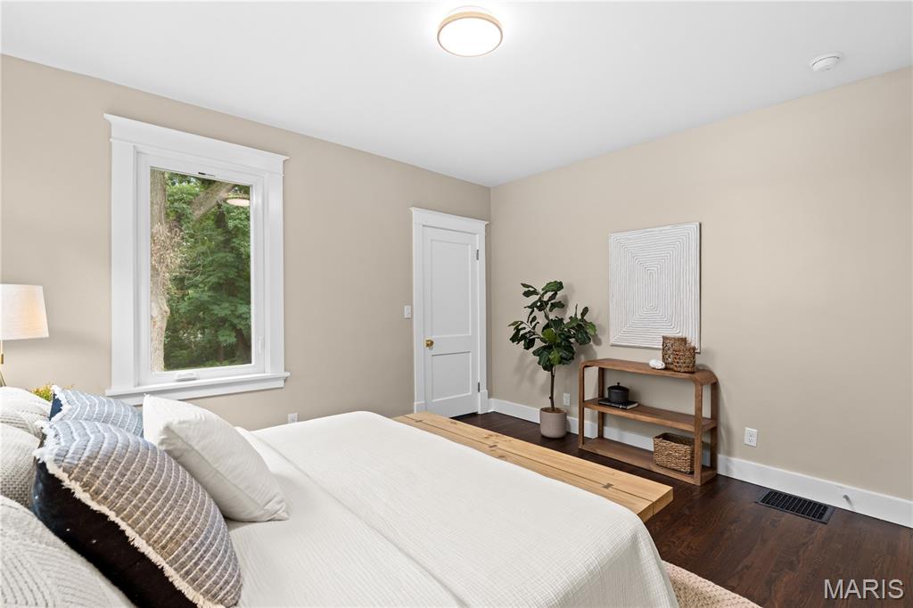 1045 Tuxedo Boulevard Property Photo 12