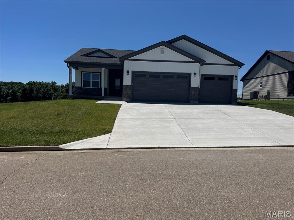 726 Deerfield Lane