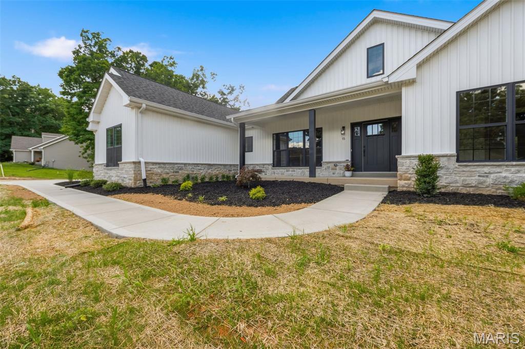 15 Woodline Drive Property Photo 3