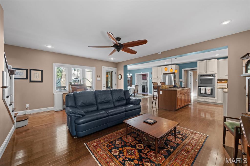 332 Newport Avenue Property Photo 6