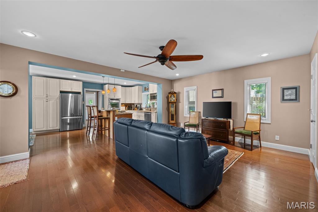 332 Newport Avenue Property Photo 11