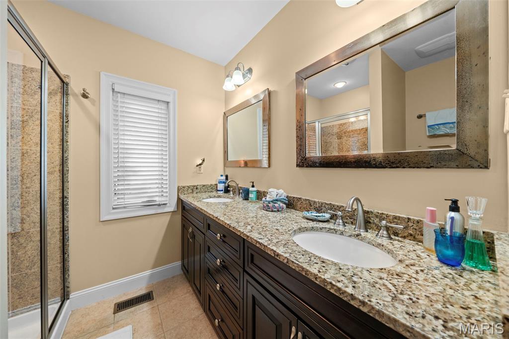 332 Newport Avenue Property Photo 18