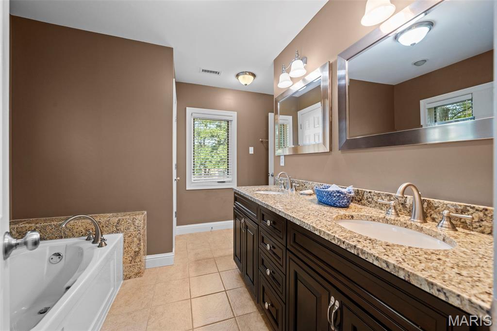 332 Newport Avenue Property Photo 28