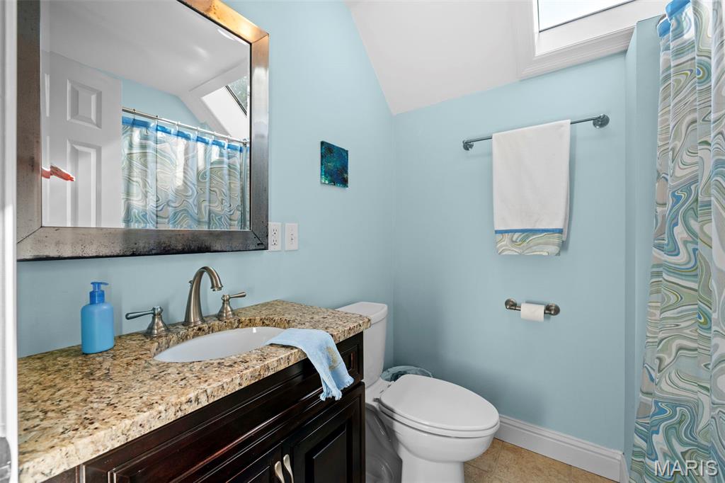 332 Newport Avenue Property Photo 34