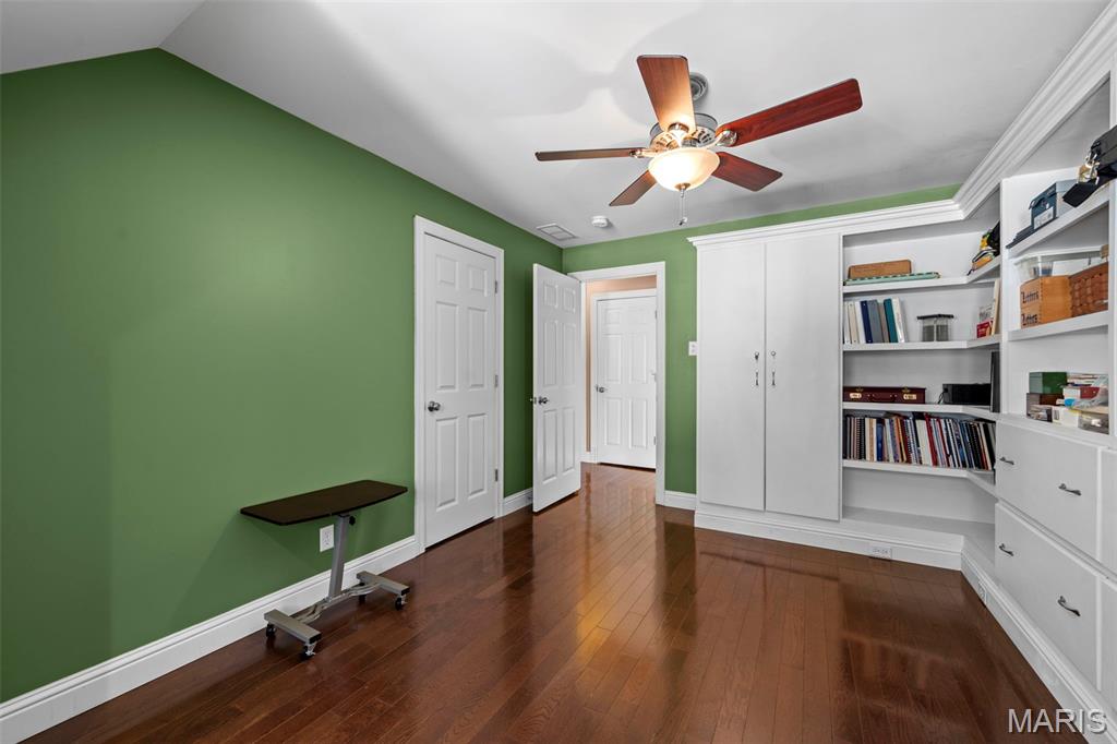332 Newport Avenue Property Photo 37