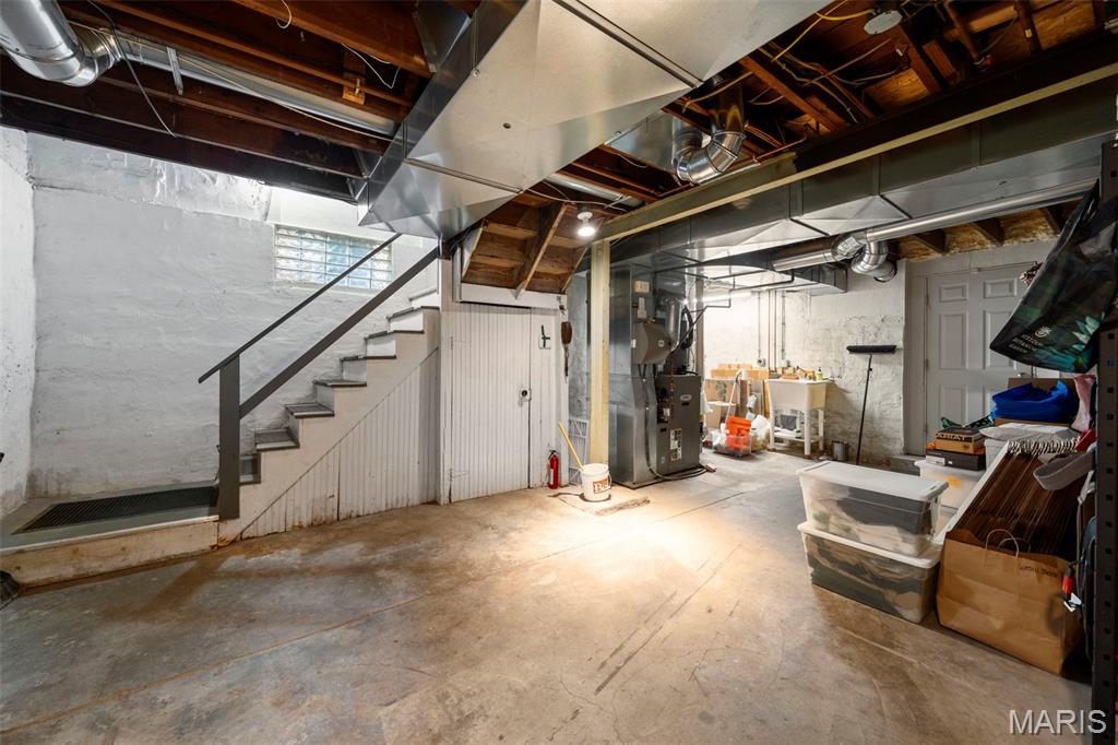 332 Newport Avenue Property Photo 42