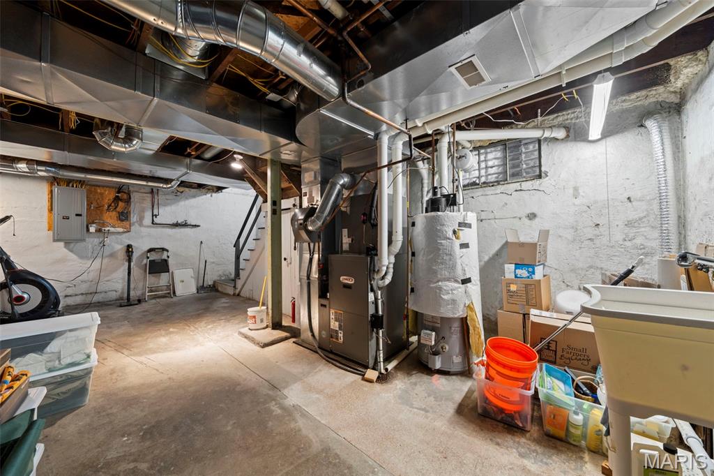 332 Newport Avenue Property Photo 43