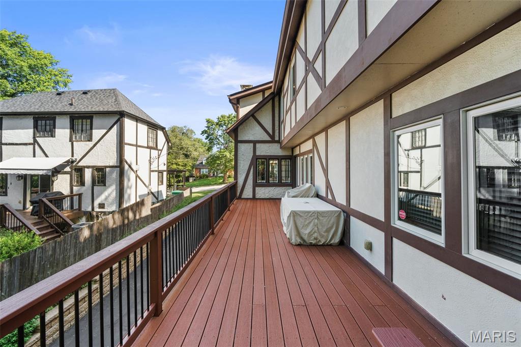 332 Newport Avenue Property Photo 45
