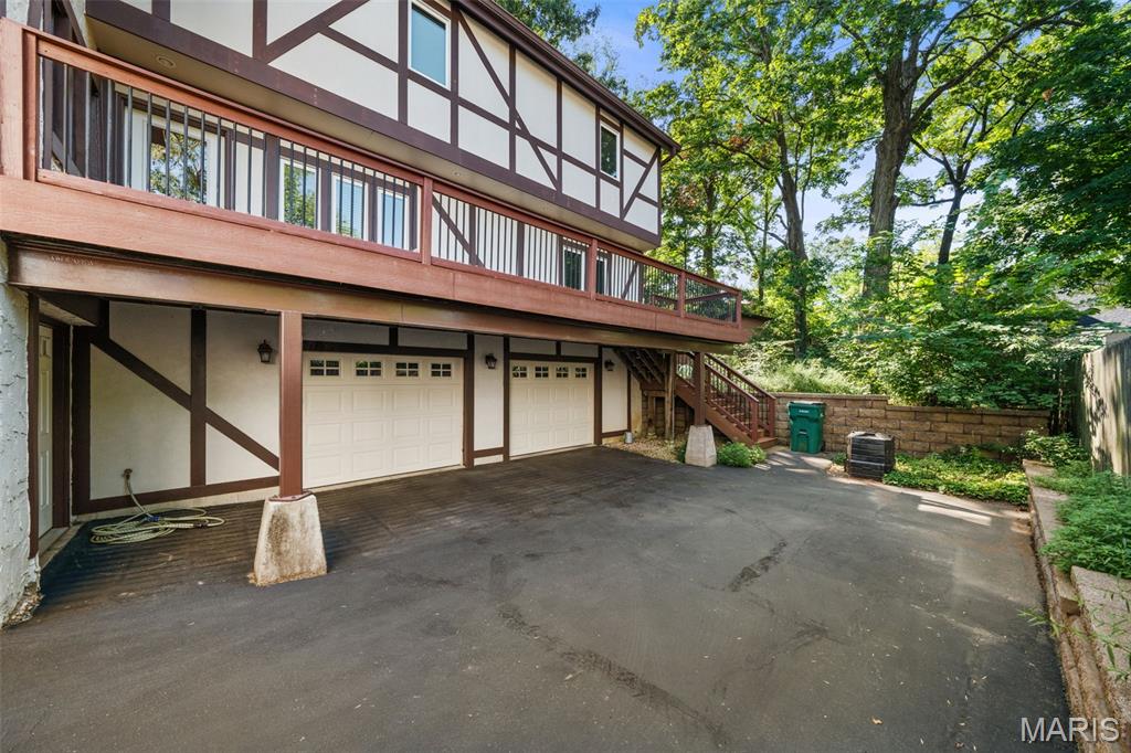 332 Newport Avenue Property Photo 49