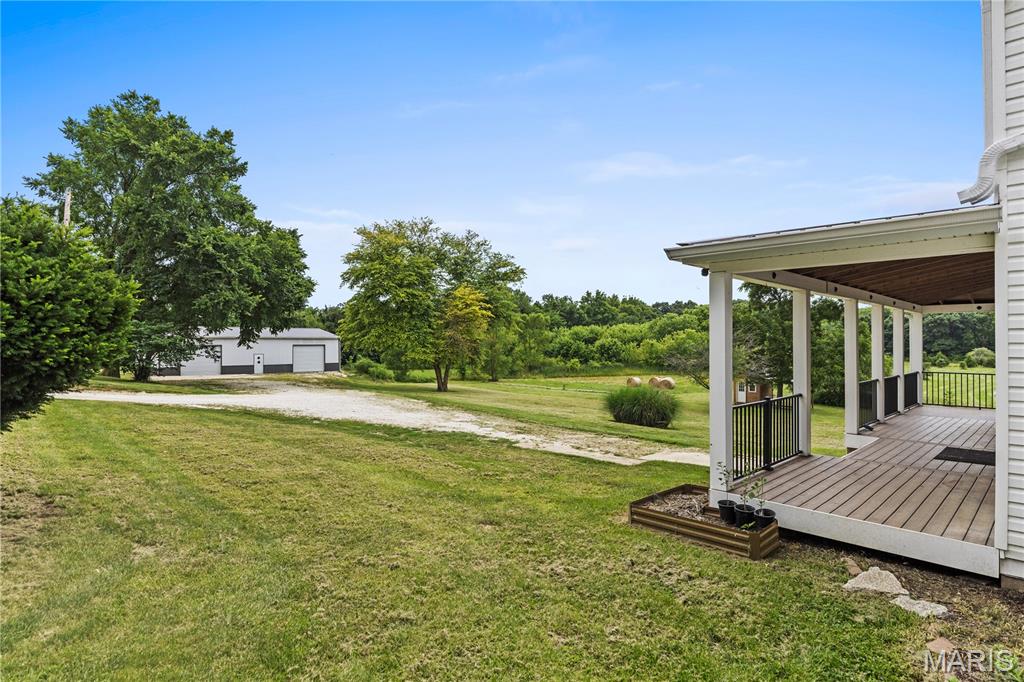 2257 S Highway W Property Photo 4