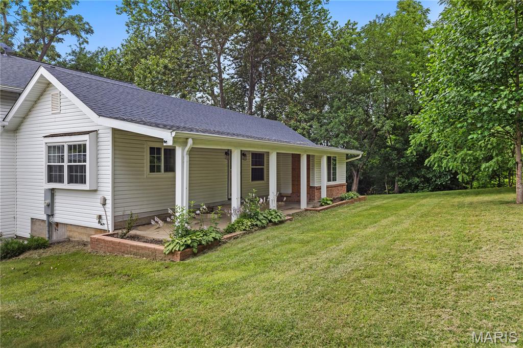 2257 S Highway W Property Photo 5