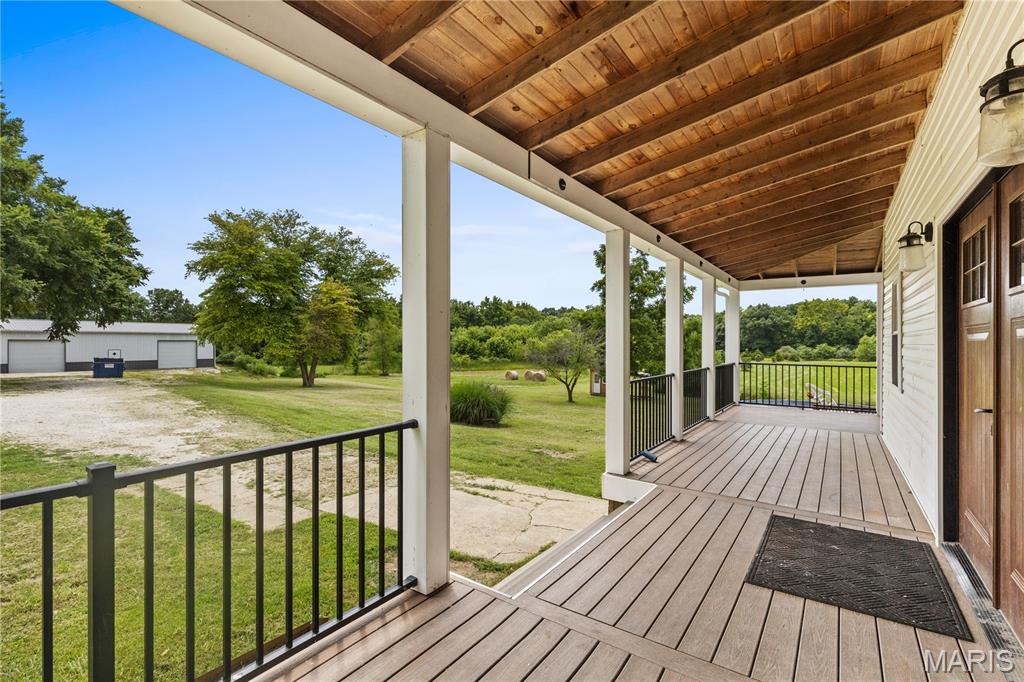 2257 S Highway W Property Photo 6