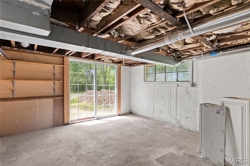 2257 S Highway W Property Photo 39