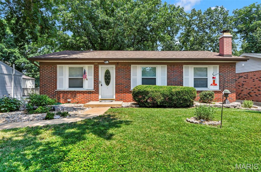 135 Linnview Drive Property Photo 1