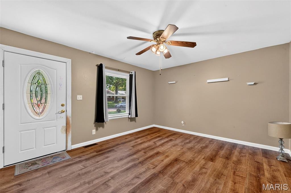 135 Linnview Drive Property Photo 3