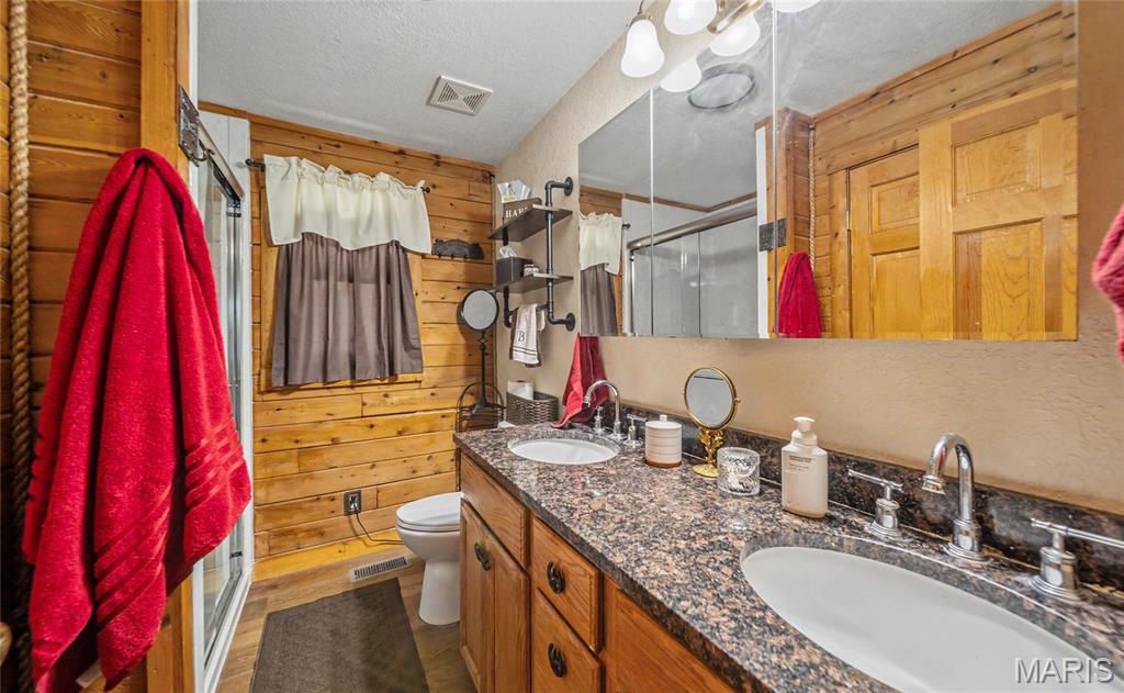 2384 Tea Road Property Photo 17