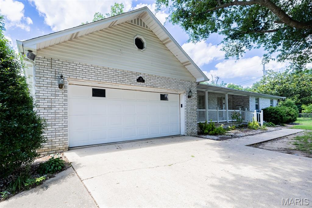 310 Park Street Property Photo 5