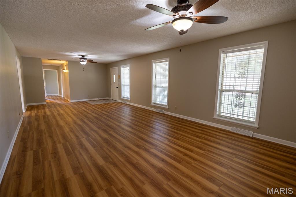 310 Park Street Property Photo 7