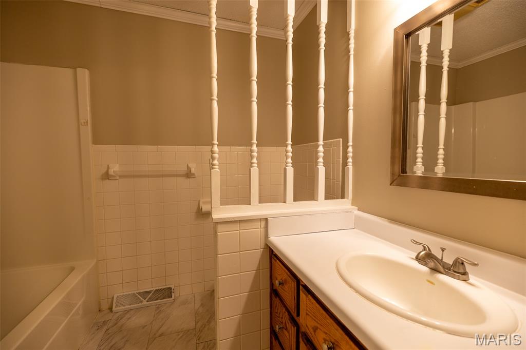 310 Park Street Property Photo 16